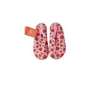NEW WITH TAGS WATELVES KIDS WATER SHOES